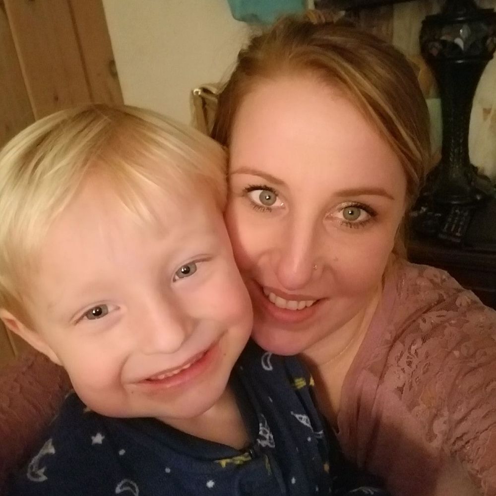 Meet your Posher, Elizabeth